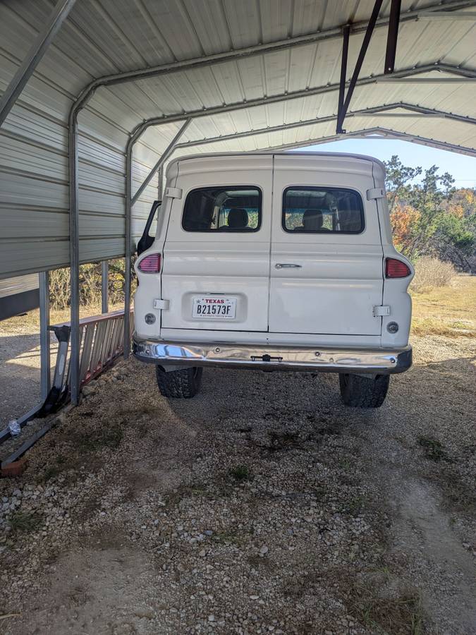 Chevrolet-1966-white-3