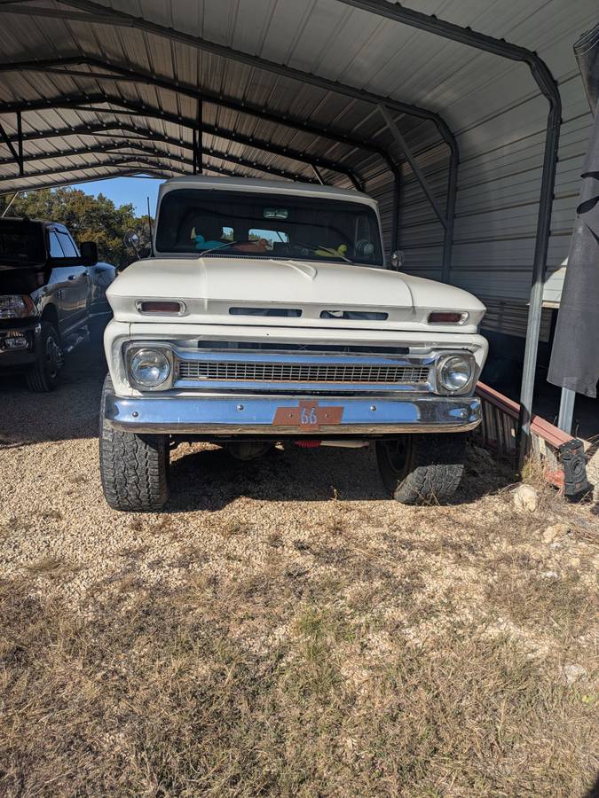 Chevrolet-1966-white-4