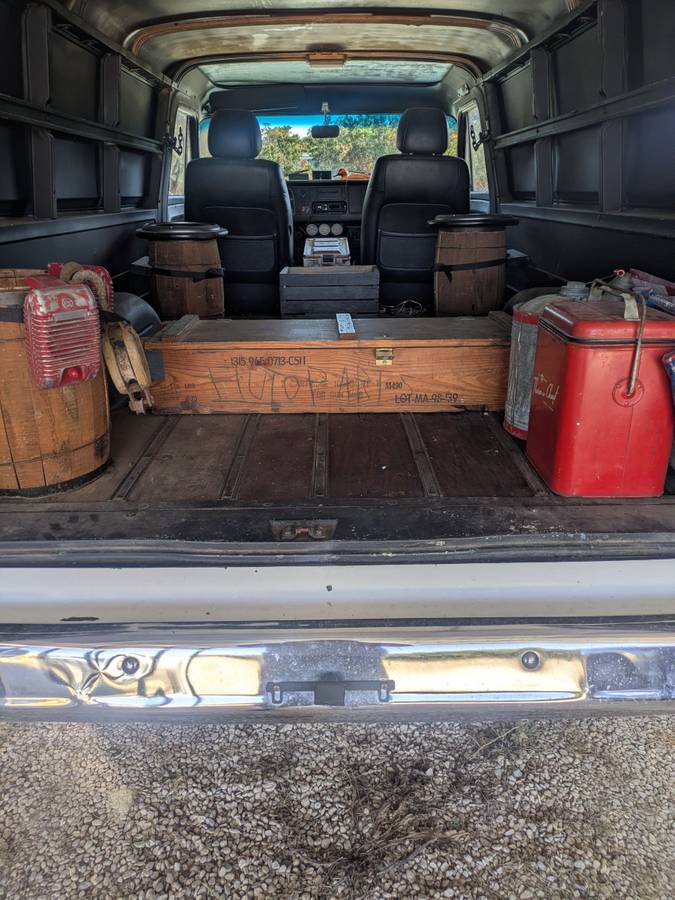 Chevrolet-1966-white-7