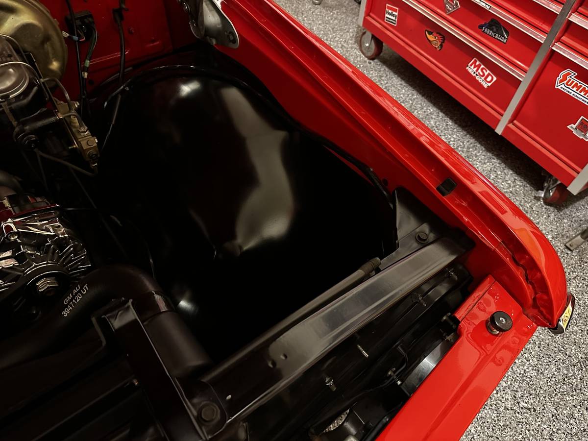 Chevrolet-1968-red-3