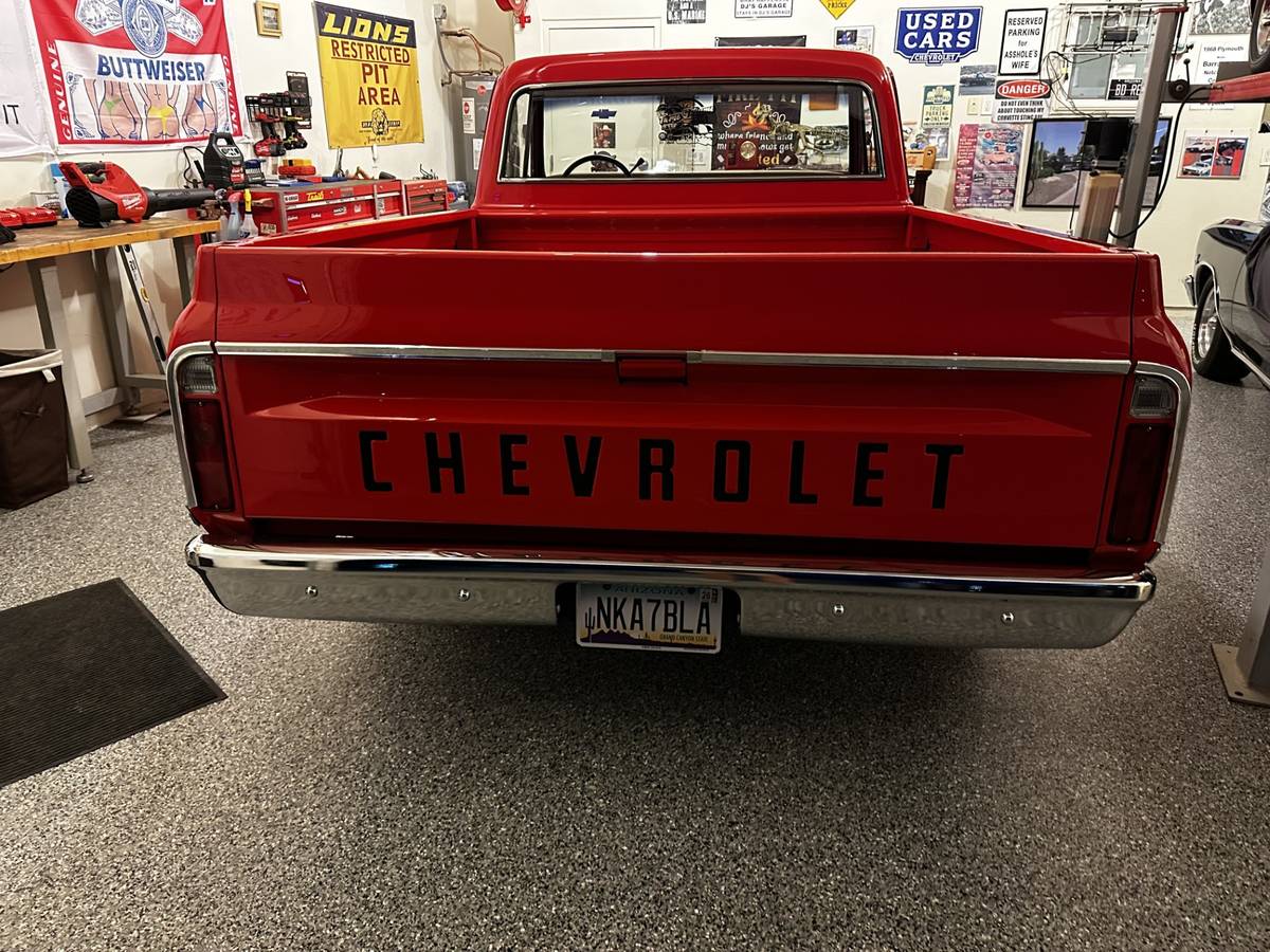 Chevrolet-1968-red-8