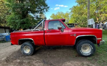 Chevrolet-1982-red-1