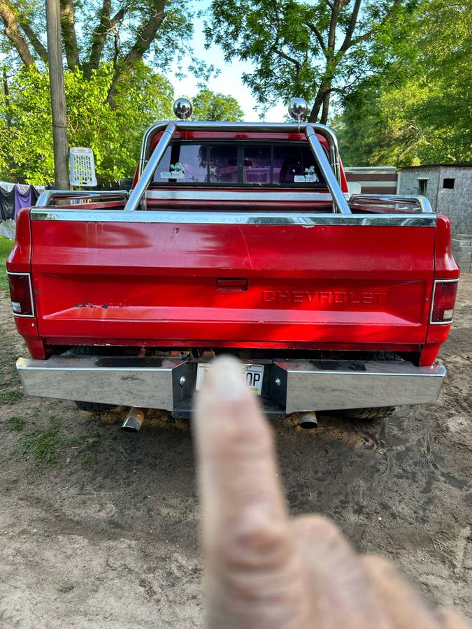 Chevrolet-1982-red-3