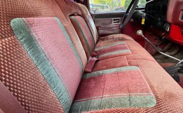 Chevrolet-1982-red-5