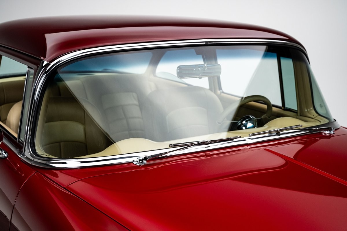 Chevrolet-210-1955-Sedan-10