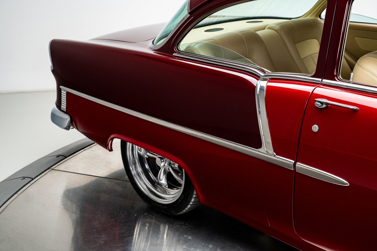 Chevrolet-210-1955-Sedan-23