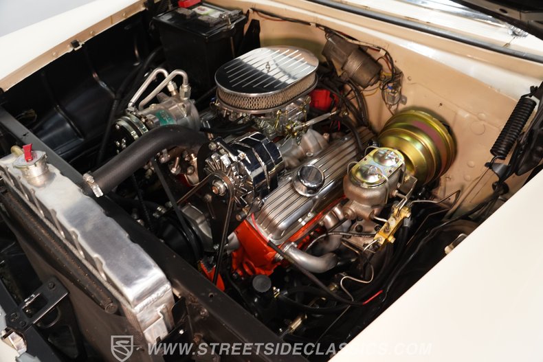 Chevrolet-210-1955-White-Blue-27