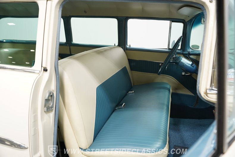 Chevrolet-210-1955-White-Blue-41
