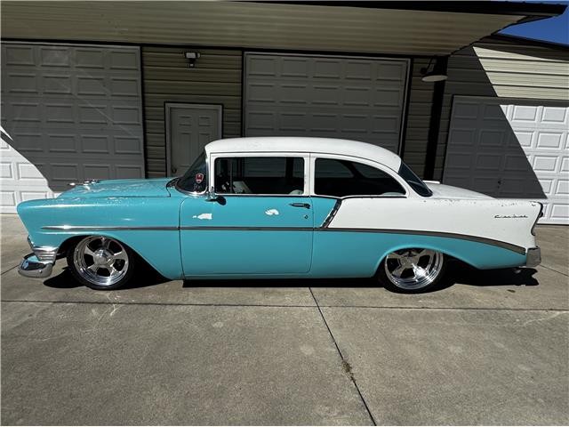 Chevrolet-210-1956-Sedan-19