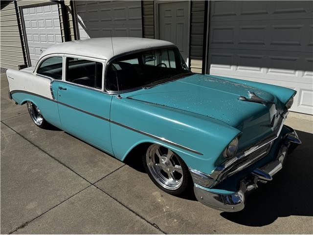 Chevrolet-210-1956-Sedan-2