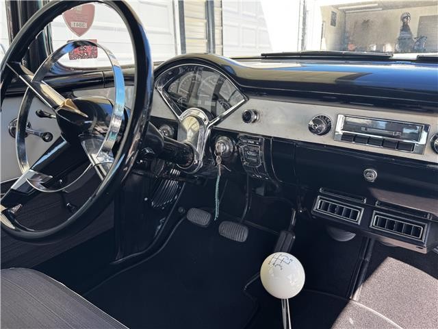 Chevrolet-210-1956-Sedan-25