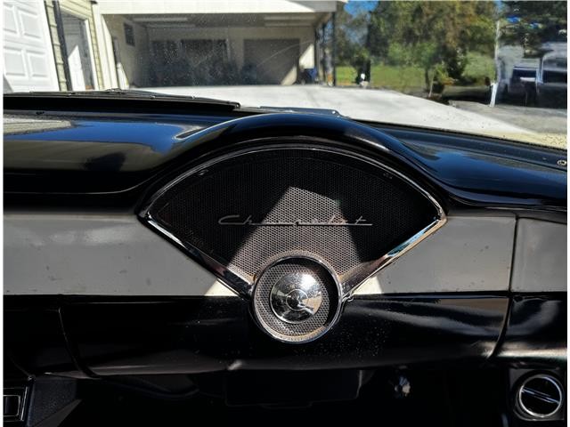 Chevrolet-210-1956-Sedan-31