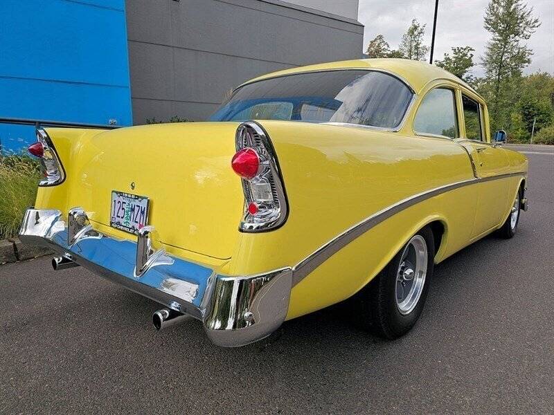 Chevrolet-210-post-1956-yellow-10