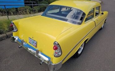 Chevrolet-210-post-1956-yellow-11