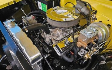 Chevrolet-210-post-1956-yellow-17