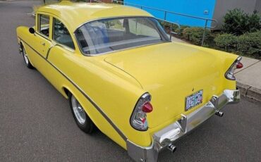 Chevrolet-210-post-1956-yellow-20