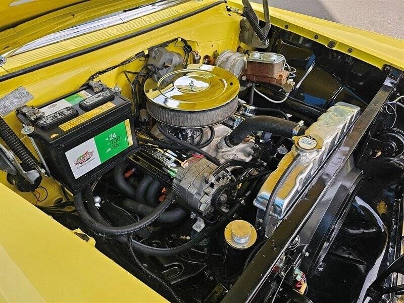 Chevrolet-210-post-1956-yellow-4