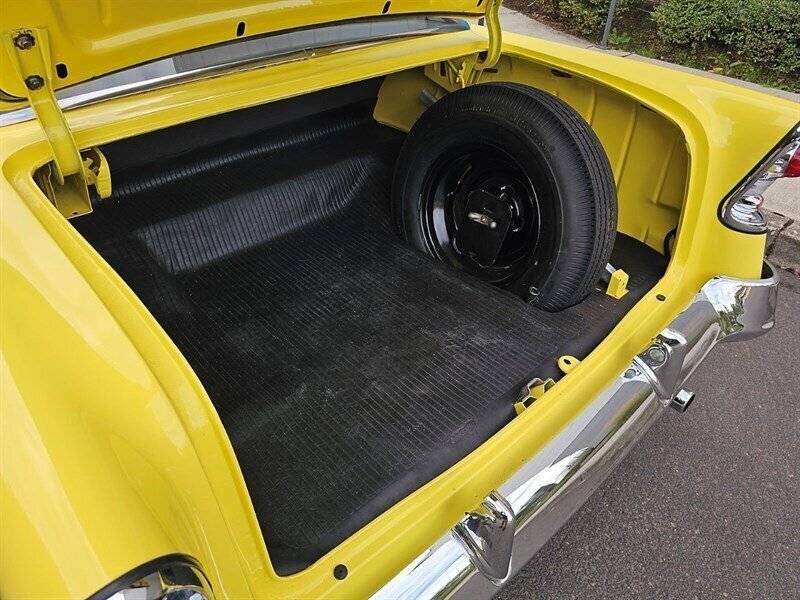 Chevrolet-210-post-1956-yellow-9