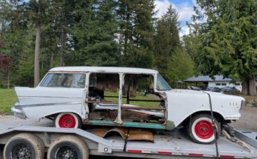 Chevrolet-210-wagon-1957-white