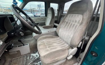 Chevrolet-2500-extended-cab-1994-green-17