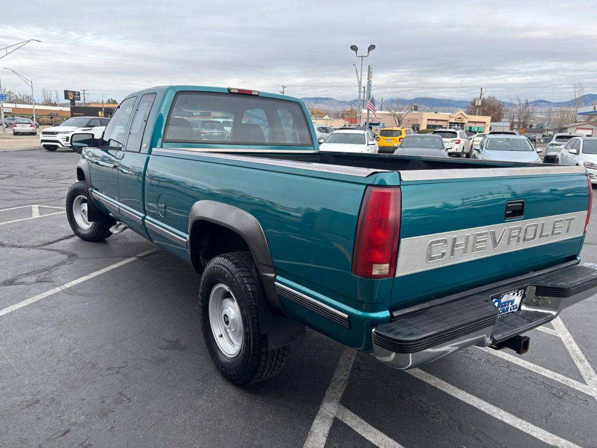 Chevrolet-2500-extended-cab-1994-green-7