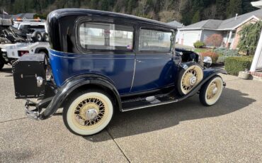 Chevrolet-2door-sedan-1931-blue-2