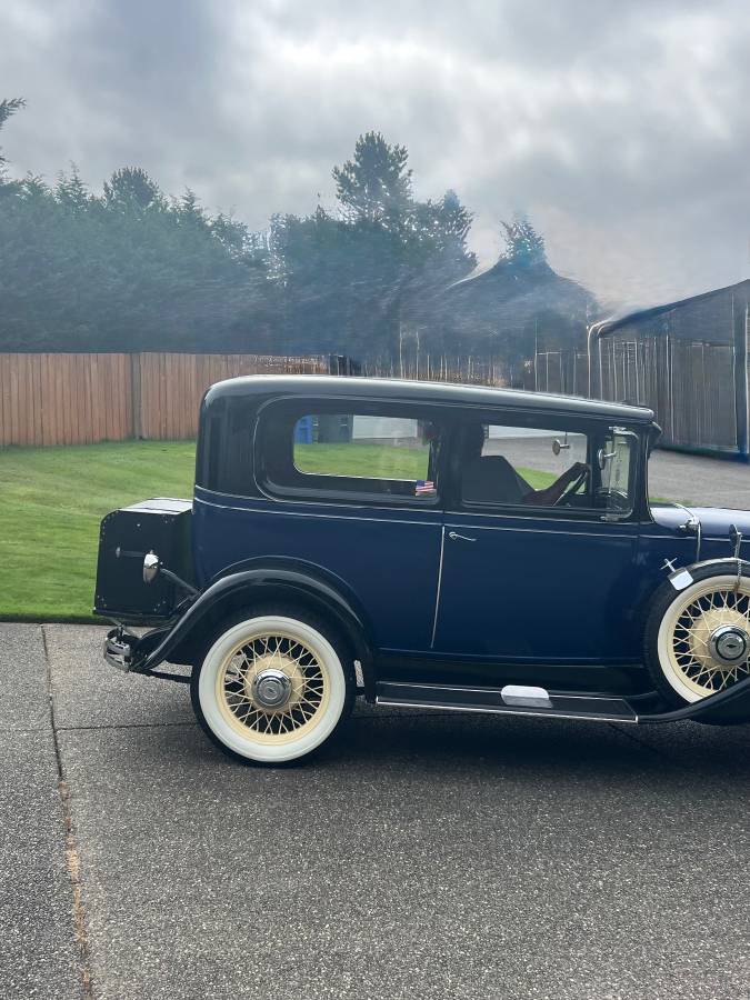 Chevrolet-2door-sedan-1931-blue-3