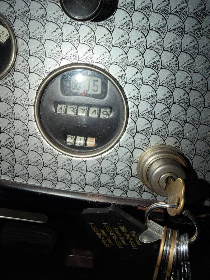 Chevrolet-2door-sedan-1931-blue-4