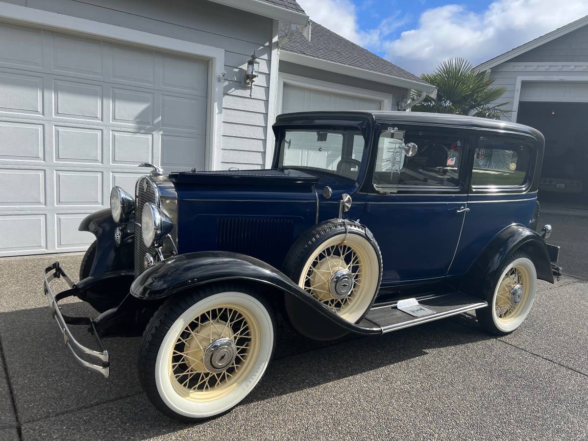 Chevrolet-2door-sedan-1931-blue