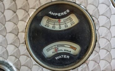 Chevrolet-3-window-coupe-1931-23