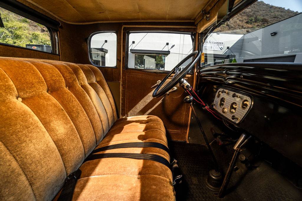 Chevrolet-3-window-coupe-1931-8