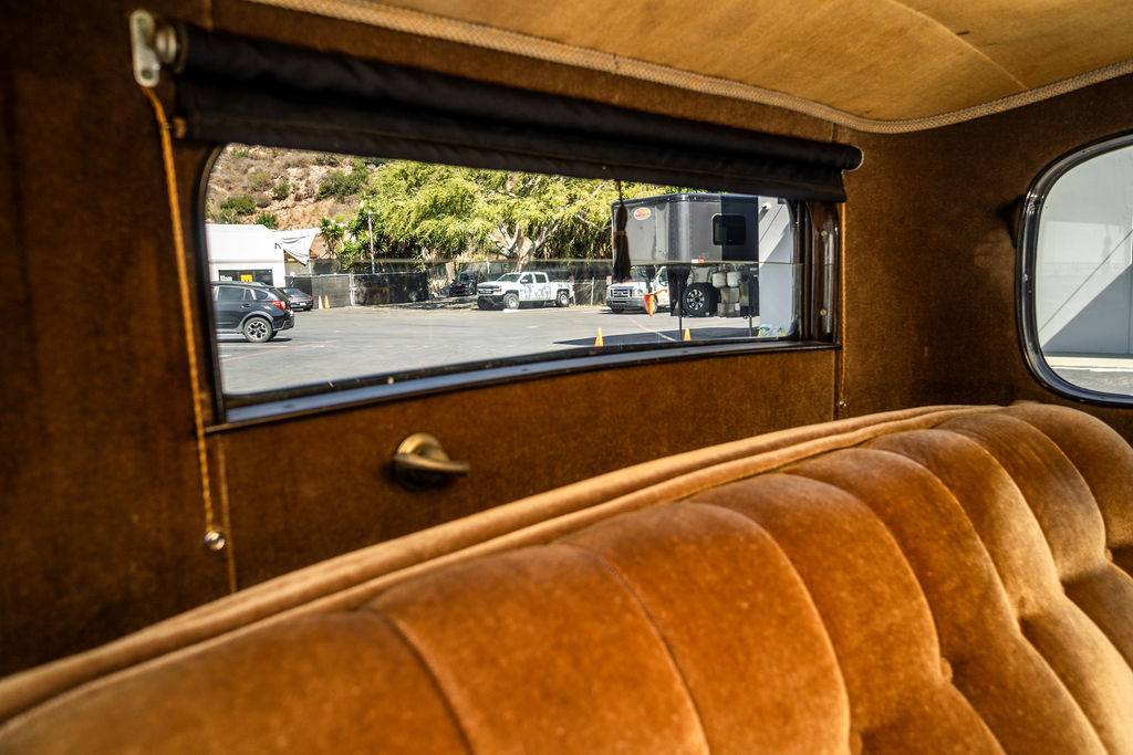 Chevrolet-3-window-coupe-1931-9