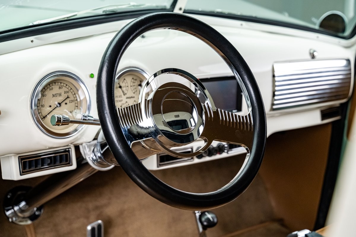 Chevrolet-3100-1951-Pickup-Truck-3