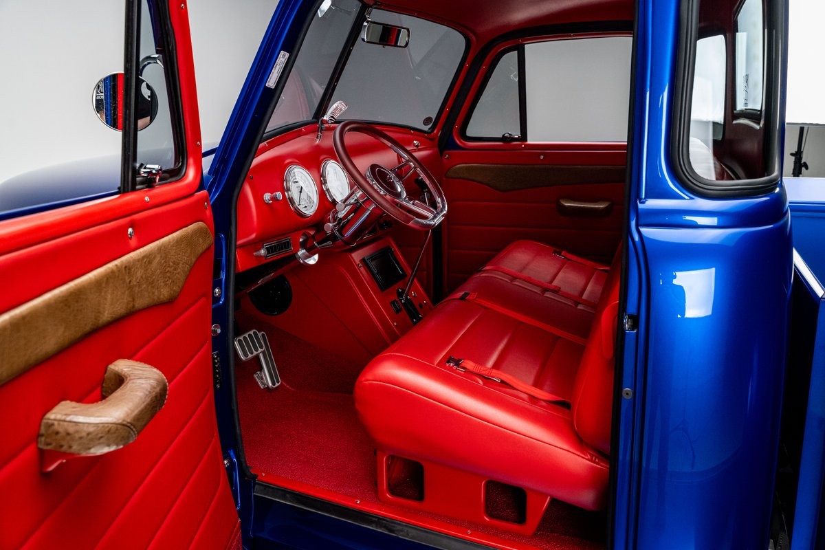 Chevrolet-3100-1952-Pickup-Truck-2