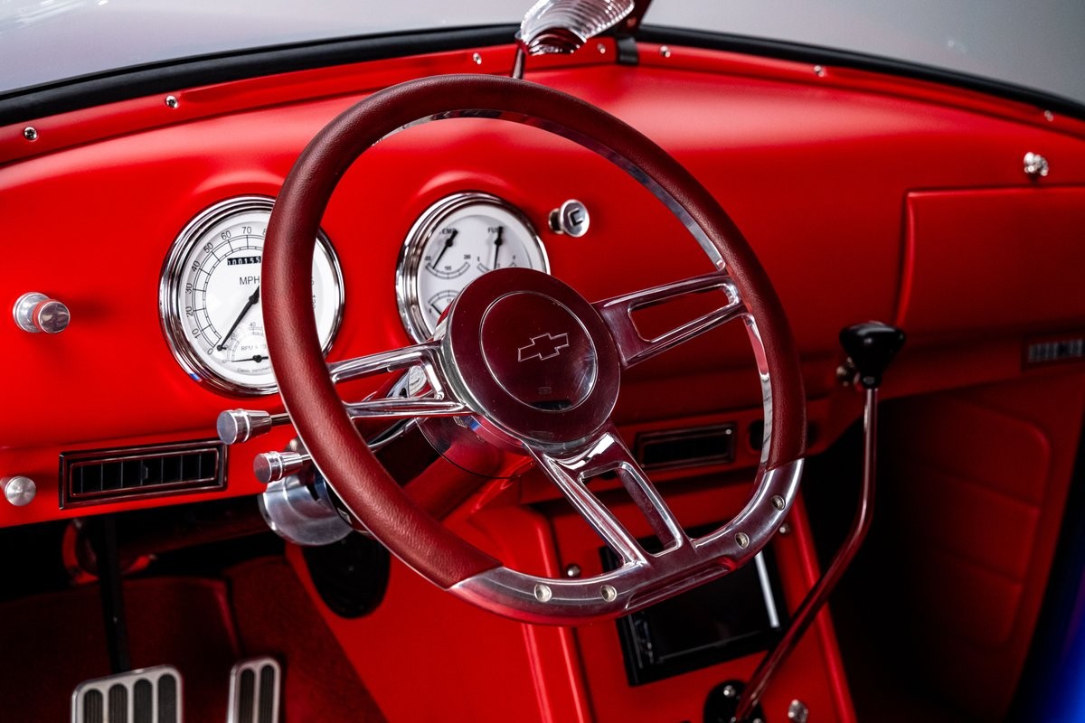 Chevrolet-3100-1952-Pickup-Truck-3