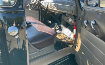 Chevrolet-3100-1953-Black-Tan-11