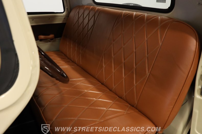 Chevrolet-3100-1956-Beige-Saddle-5