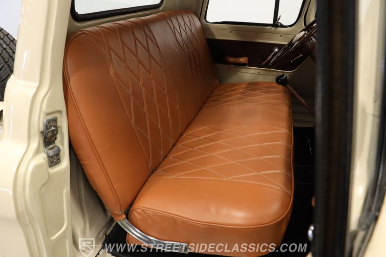 Chevrolet-3100-1956-Beige-Saddle-6
