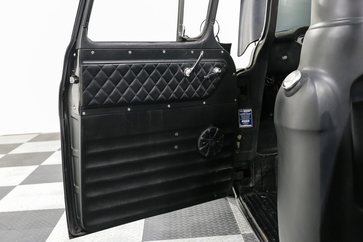 Chevrolet-3100-1957-Pickup-Truck-12