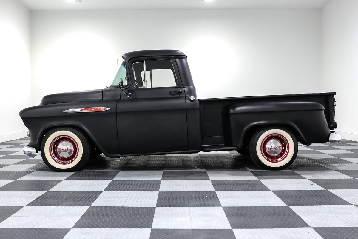 Chevrolet-3100-1957-Pickup-Truck-3