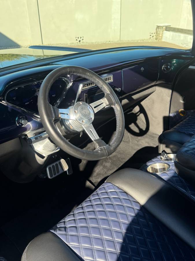 Chevrolet-3100-1957-blue-9