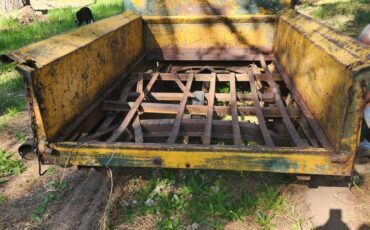 Chevrolet-3100-5-window-truck-1950