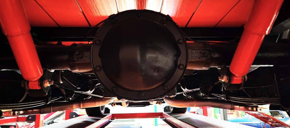 Chevrolet-3100-5-window-truck-1954-white-22