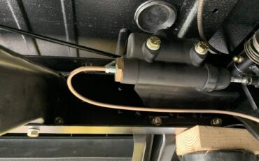 Chevrolet-3100-five-window-1950-black-14