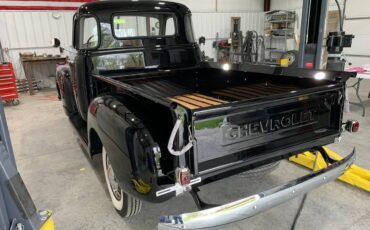 Chevrolet-3100-five-window-1950-black-2