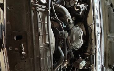 Chevrolet-3500-1982-white-3