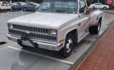 Chevrolet-3500-1982-white-4