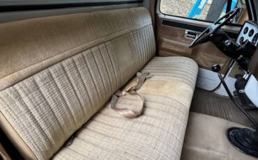 Chevrolet-3500-1982-white-5