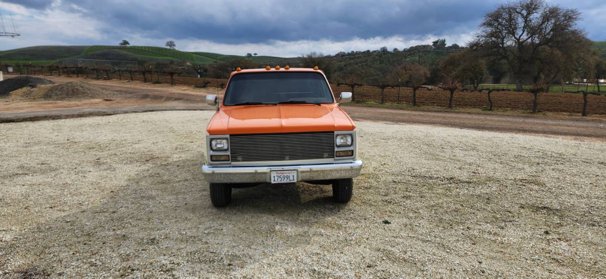 Chevrolet-3500-dually-pickup-1989-orange-7