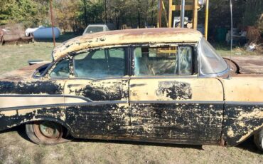 Chevrolet-4dr-1957-black-2